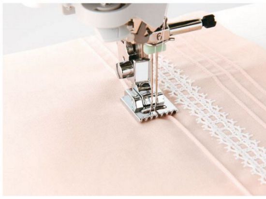 Picture of Brother Pin Tuck Foot 7 Groove (Horizontal)