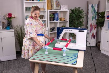 Picture for category Hummingbird and Mini Quilter