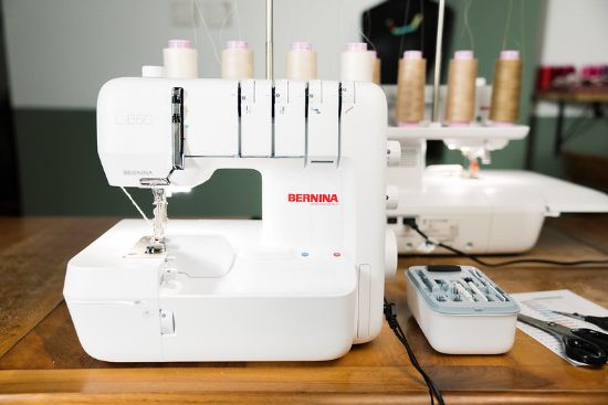 Bernina L650 overlocker air threading